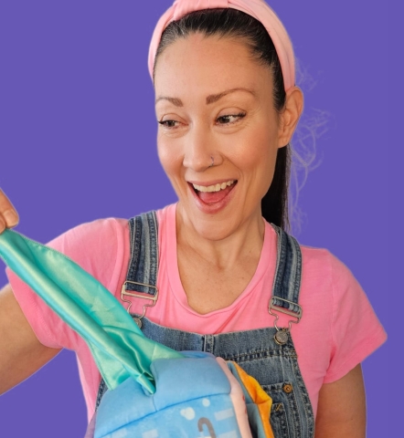 An image of a Ms. Rachel impersonator.